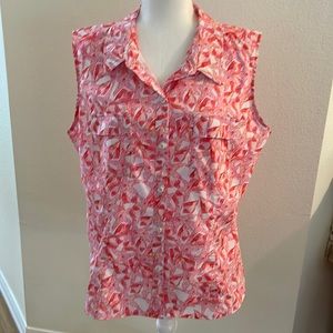 Reel Legends Ladies XL Top. 6 button front. Button down collar. Light weight